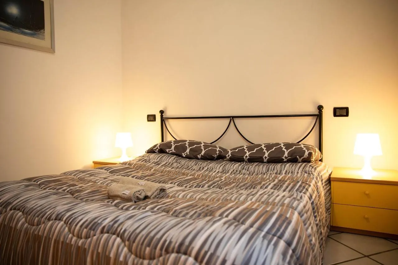 Palazzolo S/O Bilocale Con Box Apartment Pallazzolo sull'Oglio Italy